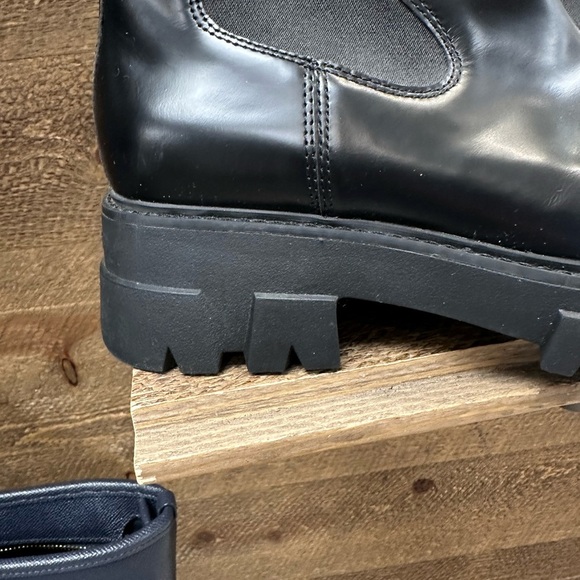 Ash Lloyd Leather Pull-On Combat Boots
Size: 38 (Approx. US 7.5–8) - Picture 3 of 10